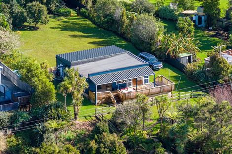 Photo of property in 20 Komiti Road, Tinopai, 0593