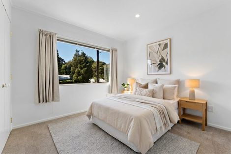 Photo of property in 2/18 Fernwood Grove, Bayview, Auckland, 0629