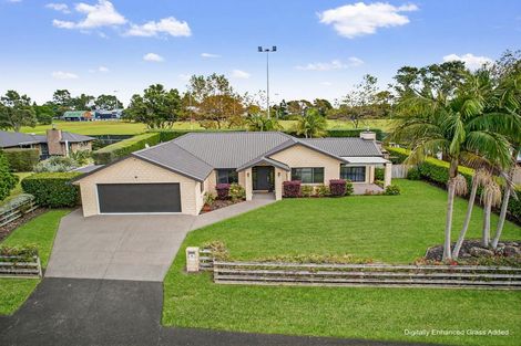 Photo of property in 17 Mahoe Glade, Patumahoe, Pukekohe, 2679