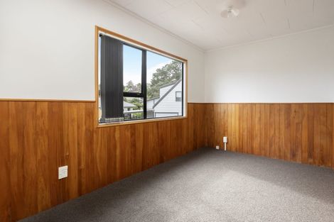 Photo of property in 67 Meadowvale Rise, Titirangi, Auckland, 0604