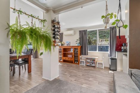 Photo of property in 18 Frederick Street, Carterton, 5713