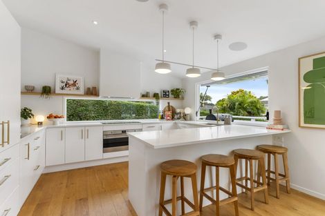 Photo of property in 15 Albert Road, Devonport, Auckland, 0624