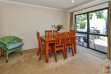 Photo of property in 204 Wattle Farm Road, Wattle Downs, Auckland, 2103