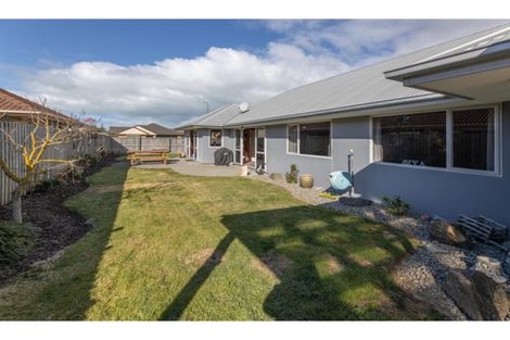 Photo of property in 2 Evergreen Place, Parklands, Christchurch, 8083