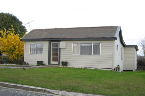 Photo of property in 32 Hurst Street, Kaitangata, 9210
