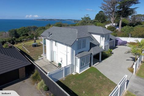Photo of property in 110 Vipond Road, Stanmore Bay, Whangaparaoa, 0932