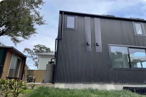 Photo of property in 14a Middleton Road, Johnsonville, Wellington, 6037