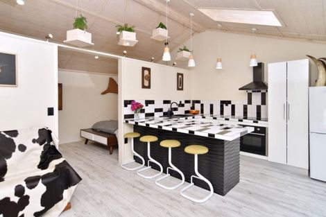 Photo of property in 7a Poulson Street, Addington, Christchurch, 8024