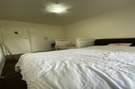 Photo of property in 2/188 Captain Springs Road, Onehunga, Auckland, 1061