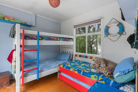 Photo of property in 429 Heatley Road, Whakapirau, Maungaturoto, 0583