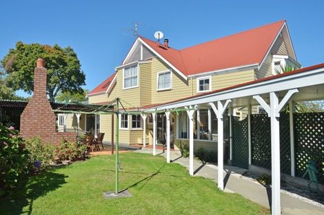 Photo of property in 15 Jellicoe Street, Greytown, 5712