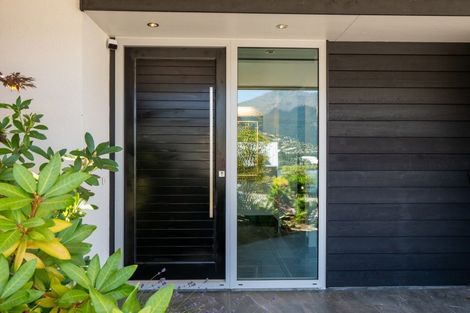 Photo of property in 468 Peninsula Road, Kelvin Heights, Queenstown, 9300