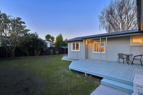 Photo of property in 70 Barrington Street, Somerfield, Christchurch, 8024
