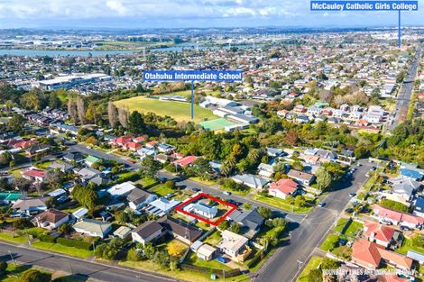 Photo of property in 2 Walters Road, Mount Wellington, Auckland, 1062