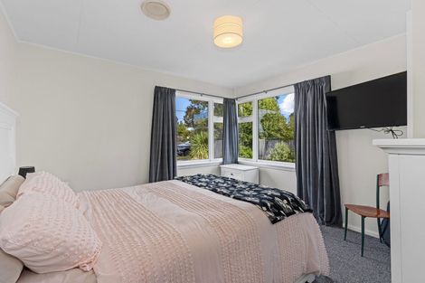 Photo of property in 215 Breezes Road, Aranui, Christchurch, 8061