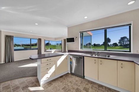 Photo of property in 12 Puni Street, Fitzroy, New Plymouth, 4312