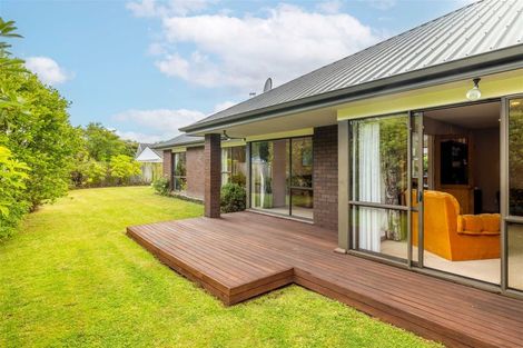 Photo of property in 81 Apsley Drive, Avonhead, Christchurch, 8042