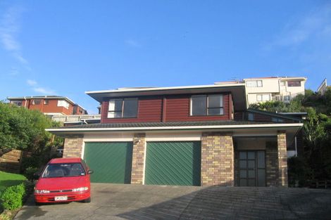 Photo of property in 12 Cullen Place, Tawa, Wellington, 5028