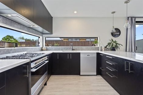 Photo of property in 12 Ruru Place, Oxford, 7430