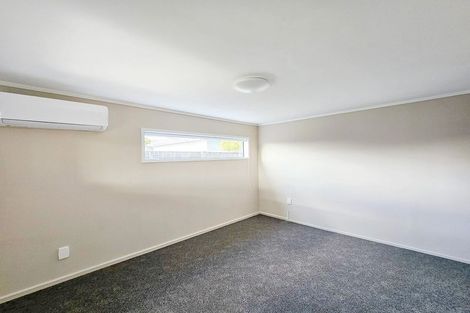 Photo of property in 6/125a Birkdale Road, Birkdale, Auckland, 0626