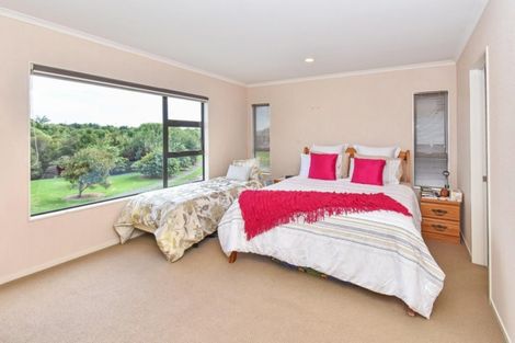 Photo of property in 13 Savona Drive, Flat Bush, Auckland, 2016