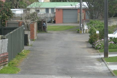 Photo of property in 26d Simons Street, Moturoa, New Plymouth, 4310