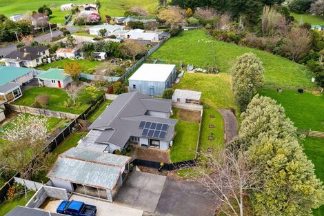 Photo of property in 4 Douglas Street, Hawera, 4610