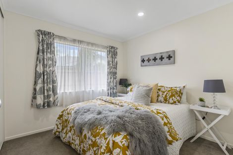 Photo of property in 48 Blackwood Drive, Wattle Downs, Auckland, 2103