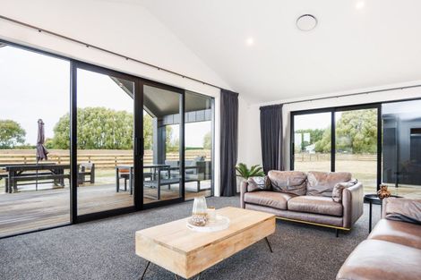 Photo of property in 15 Harvest Lane, Newbury, Feilding, 4775