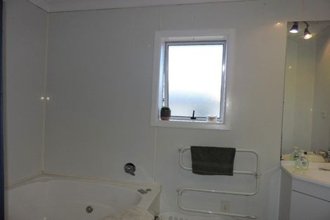 Photo of property in 1 Sarjants Road, Te Puru, Thames, 3575