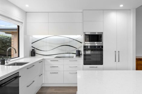 Photo of property in 110 Regent's Park Drive, Casebrook, Christchurch, 8051