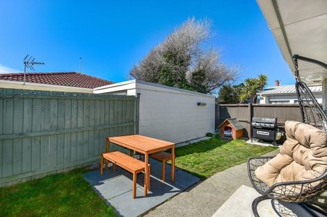 Photo of property in 4/161 Marine Parade, New Brighton, Christchurch, 8083