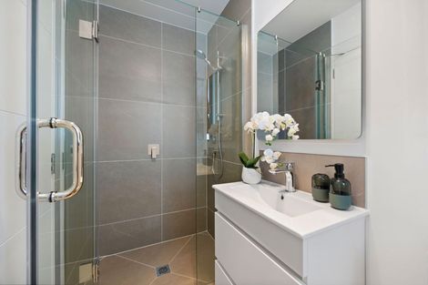 Photo of property in 1/36 Woodside Road, Massey, Auckland, 0614