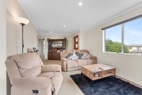 Photo of property in 28 Leander Place, Milson, Palmerston North, 4414