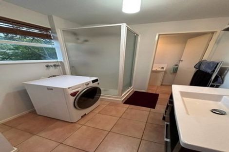 Photo of property in 124 Taylor Terrace, Tawa, Wellington, 5028