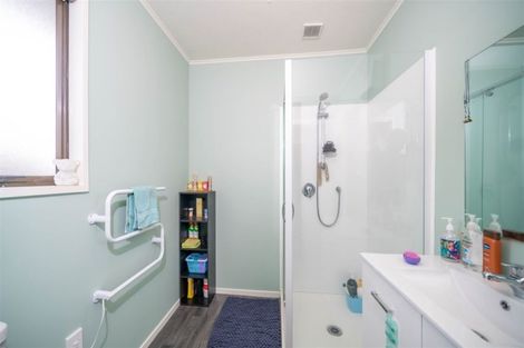 Photo of property in 26 Davidson Crescent, Hornby, Christchurch, 8042