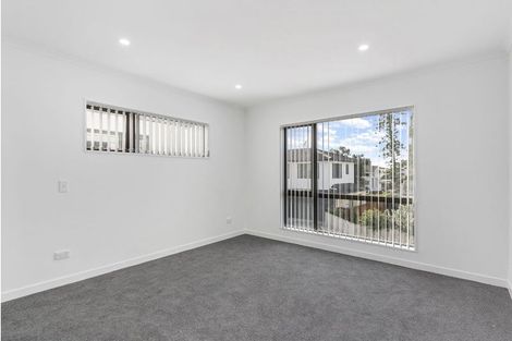 Photo of property in 127b Russell Road, Manurewa, Auckland, 2102