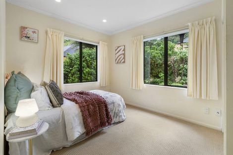 Photo of property in 20 Futuna Close, Karori, Wellington, 6012