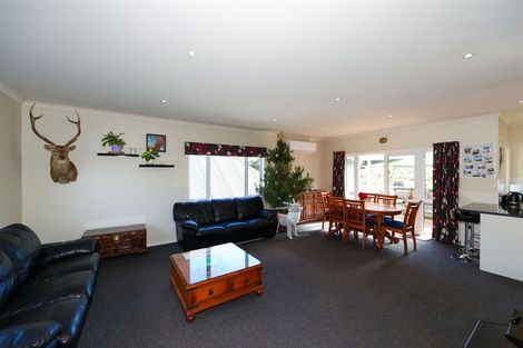 Photo of property in 5 Te Mata Peak Road, Havelock North, 4130