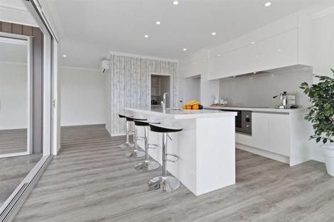 Photo of property in 1 Charlotte Drive, Omokoroa, 3114