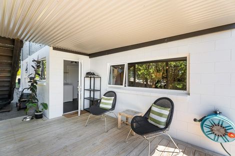 Photo of property in 2/52 Maxwelton Drive, Mairangi Bay, Auckland, 0630