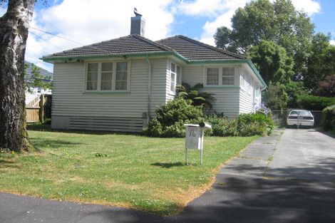 Photo of property in 16 Auburn Avenue, Upper Riccarton, Christchurch, 8041