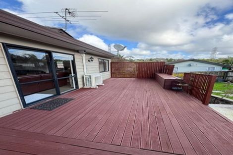 Photo of property in 16 Faram Place, Massey, Auckland, 0614