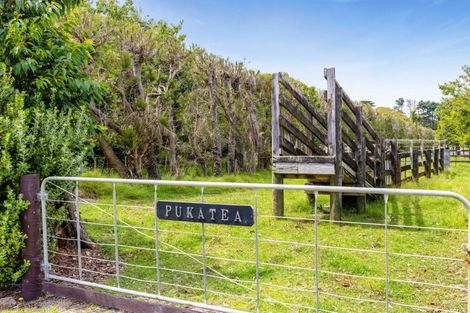 Photo of property in 51 Brown Road, Brixton, Waitara, 4382