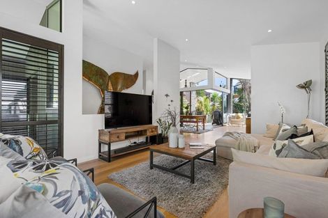 Photo of property in 37 Fourteenth Avenue, Tauranga South, Tauranga, 3112