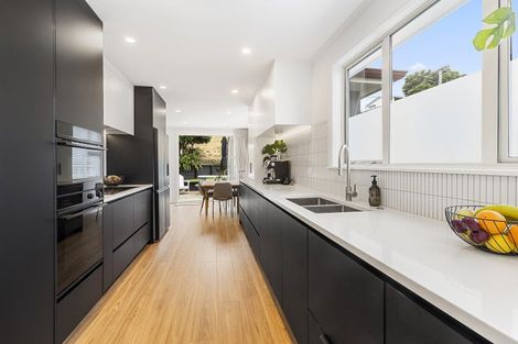 Photo of property in 29 Revans Street, Miramar, Wellington, 6022