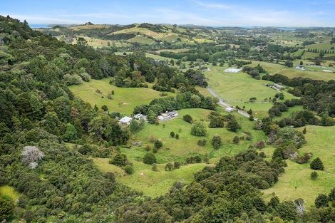 Photo of property in 32 Smith Road, Matakana, Warkworth, 0985
