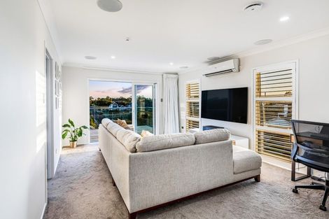 Photo of property in 2 Tauwaka Crescent, Riverhead, 0820