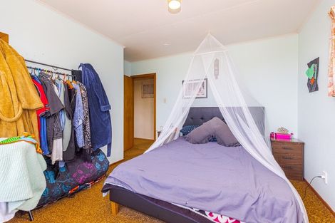 Photo of property in 112 Karaka Street, Castlecliff, Whanganui, 4501