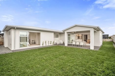 Photo of property in 493 Gloucester Road, Papamoa Beach, Papamoa, 3118